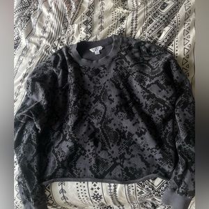 Long sleeved loose crop top